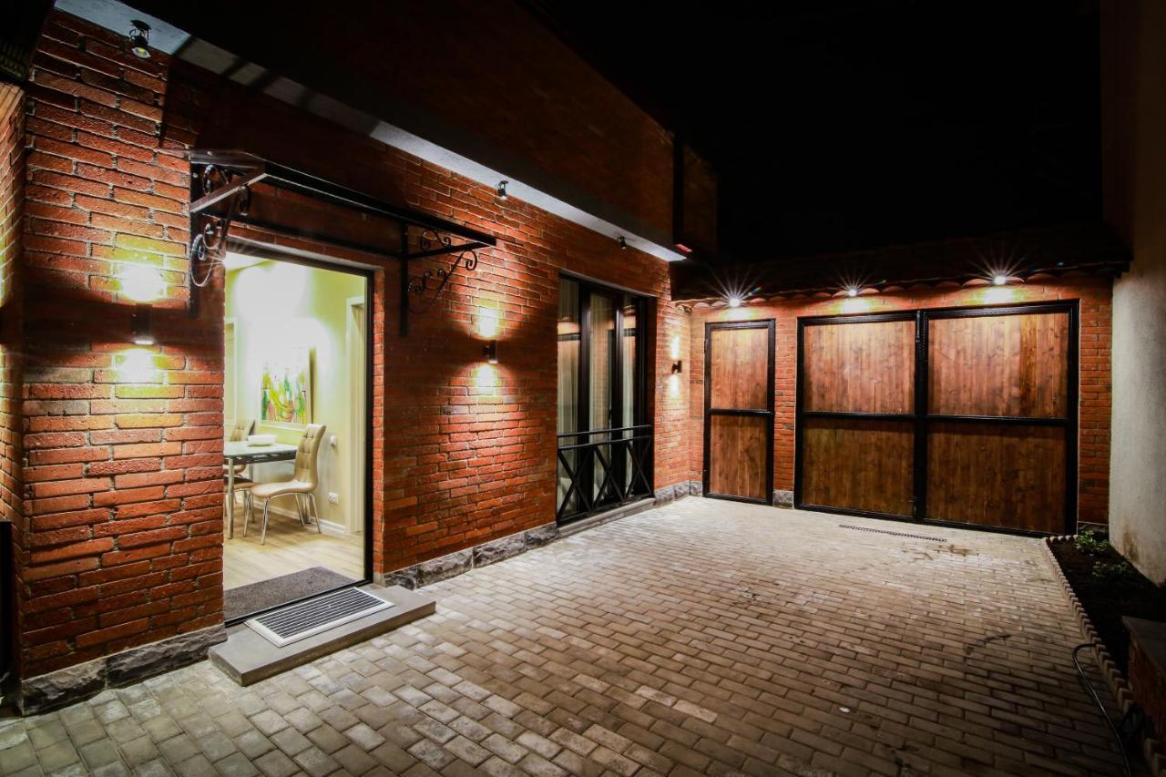 Apart Hotel Avlabari Yard Тбілісі Екстер'єр фото