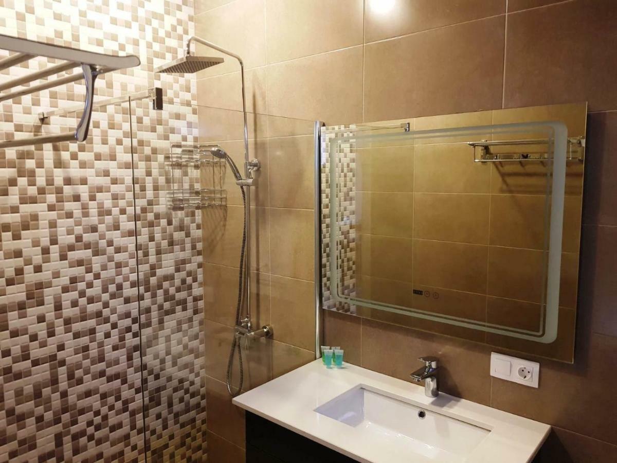 Apart Hotel Avlabari Yard Тбілісі Екстер'єр фото
