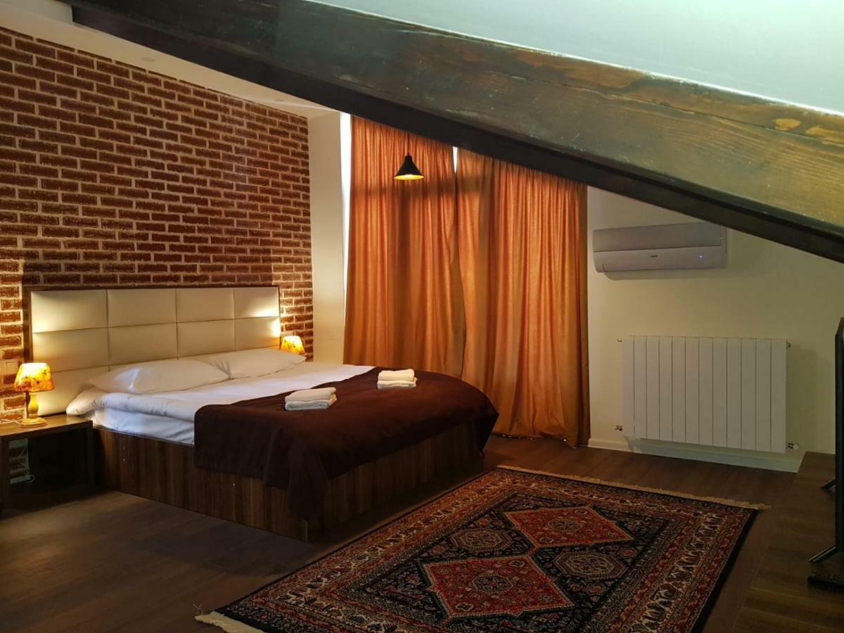 Apart Hotel Avlabari Yard Тбілісі Екстер'єр фото